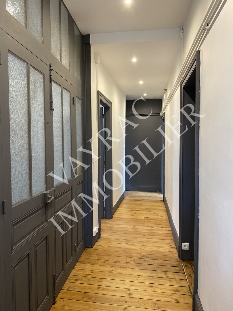 Immeuble - N2 Hall d'entrée / dégagement