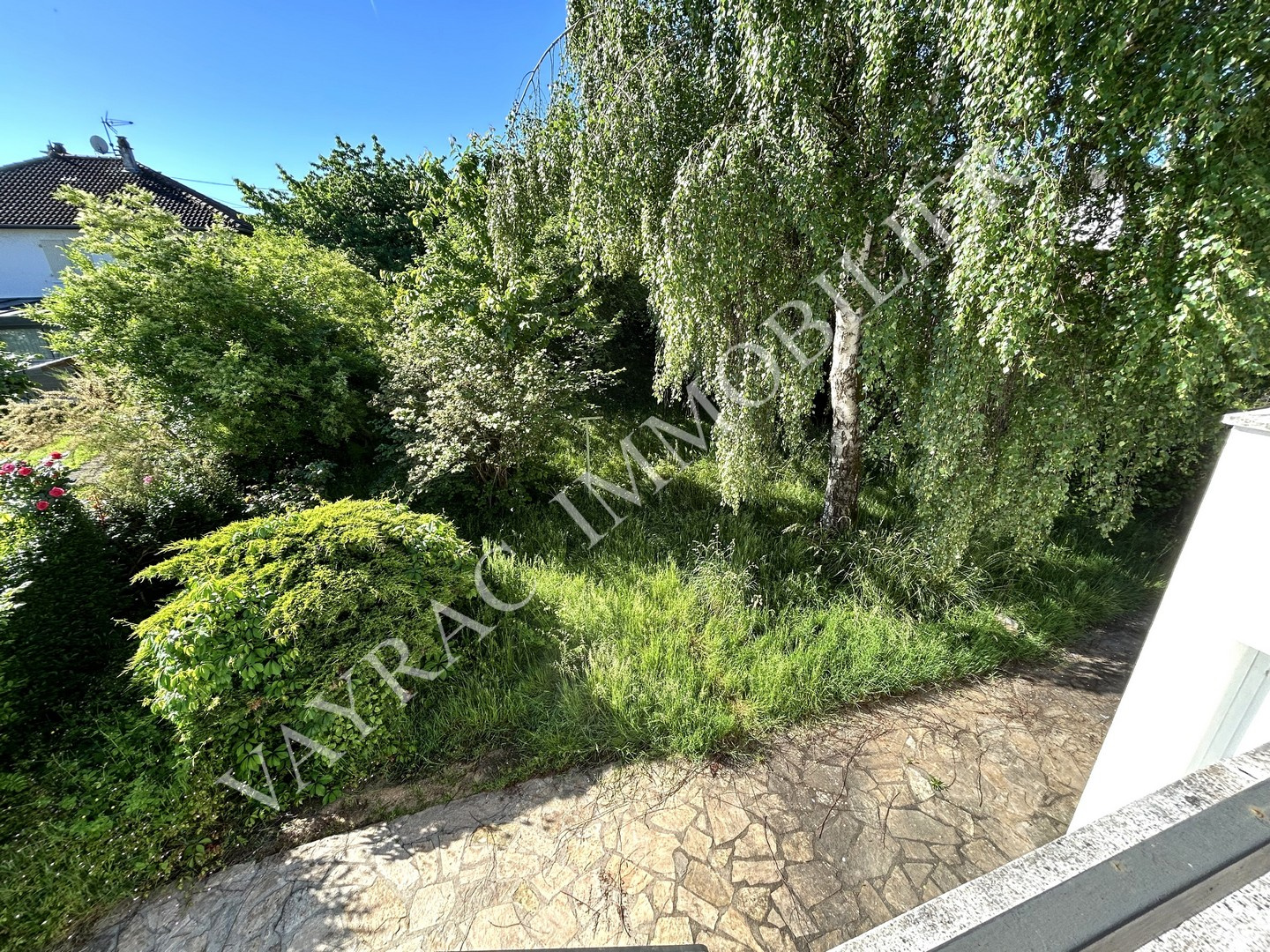N0 - Jardin à l'arrière de la maison